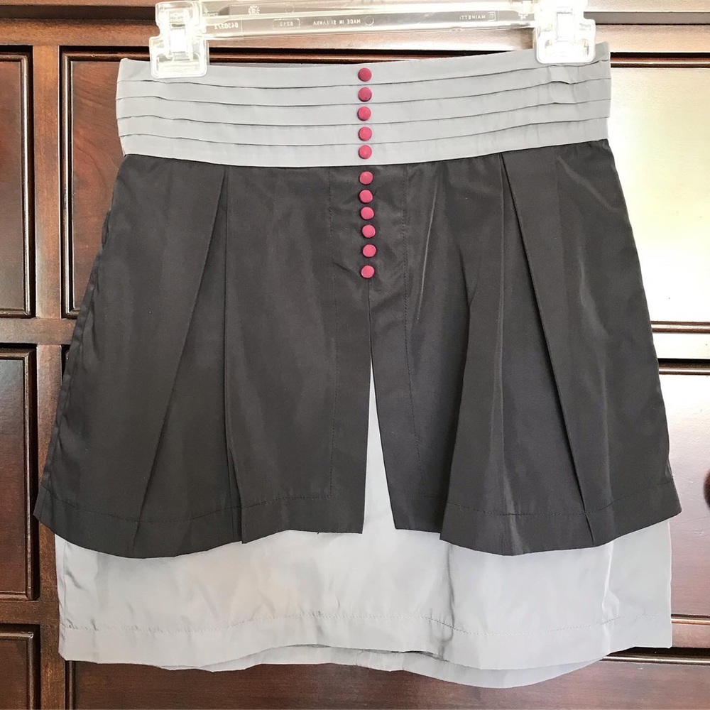 Mini skirt - Gray, Black and Crimson